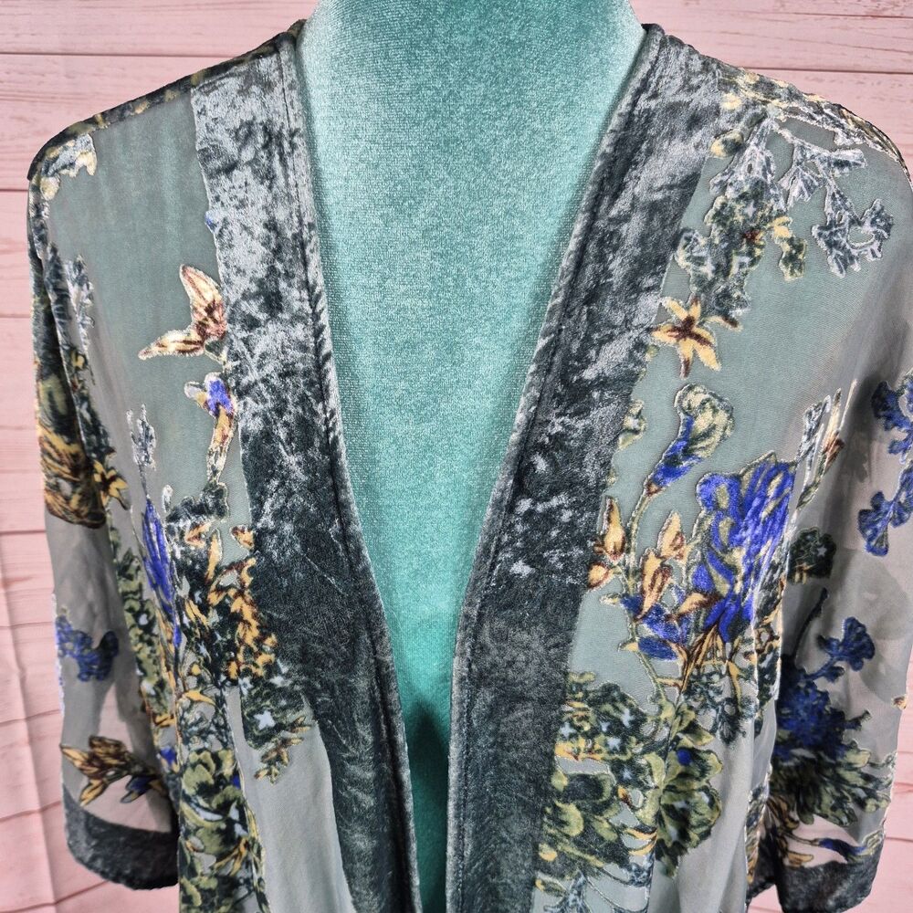 Torrid Velvet Burnout Kimono Romance Blue Green Floral Sz 1/2X Whimsigoth Fairy - Picture 3 of 9
